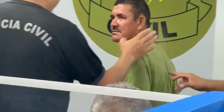 ​Preso homem que matou amigo a facadas durante bebedeira no Jorge Teixeira