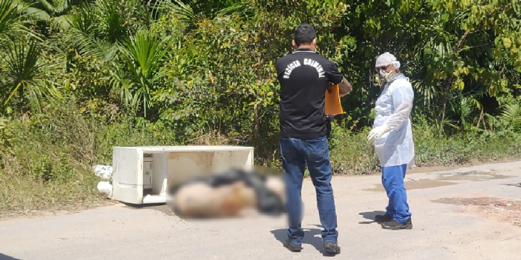Corpo de homem com perna decepada é encontrado em geladeira em Manaus; cenas fortes
