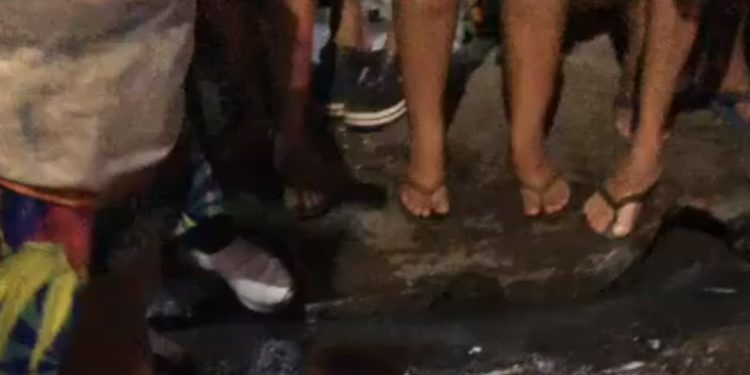 Vídeo forte: tia grita desesperada sobre cadáver do sobrinho vítima de assalto em Manaus