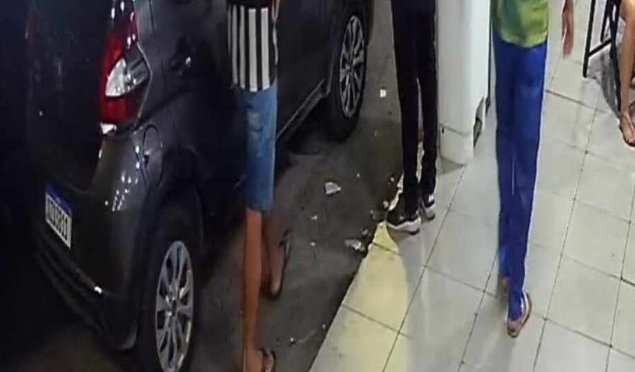 Em Manaus, clientes vivem momentos de terror durante ação criminosa à lanchonete; veja o vídeo￼