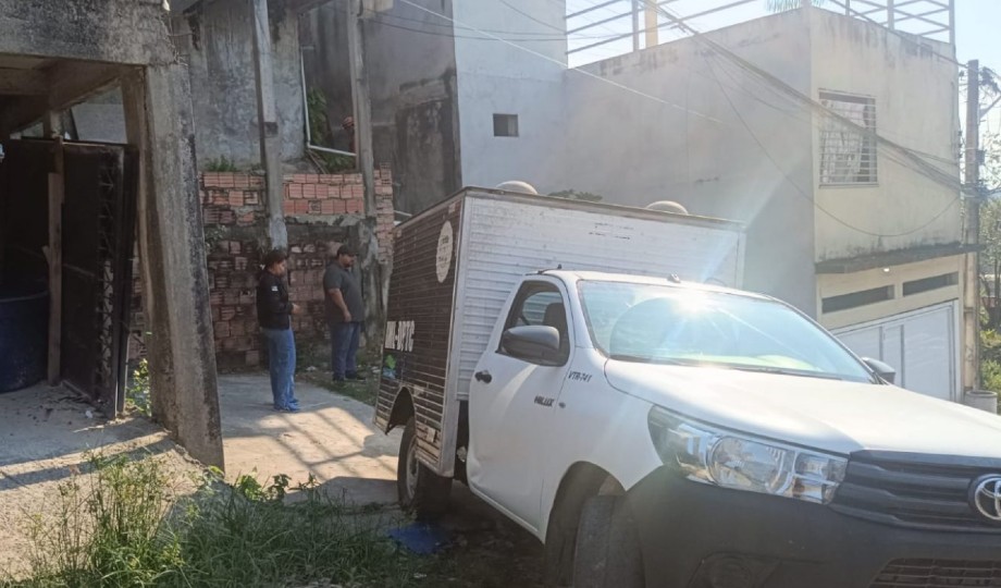 Moradores encontram homem morto dentro de casa no Parque das Laranjeiras em Manaus