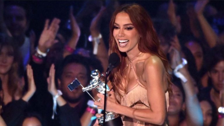 Anitta conquista pela segunda vez consecutiva o VMA de música latina