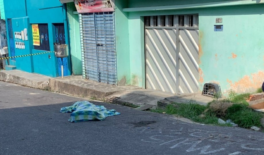 Em Manaus, homem é perseguido e morto à tiros na zona norte da cidade￼