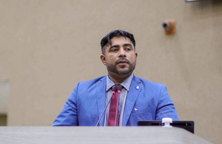 Dione Carvalho denuncia restrições de acesso à quadra no bairro Nossa Senhora das Graças￼￼