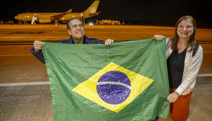 Primeiro avião trazendo brasileiros de Israel pousou em Brasília￼