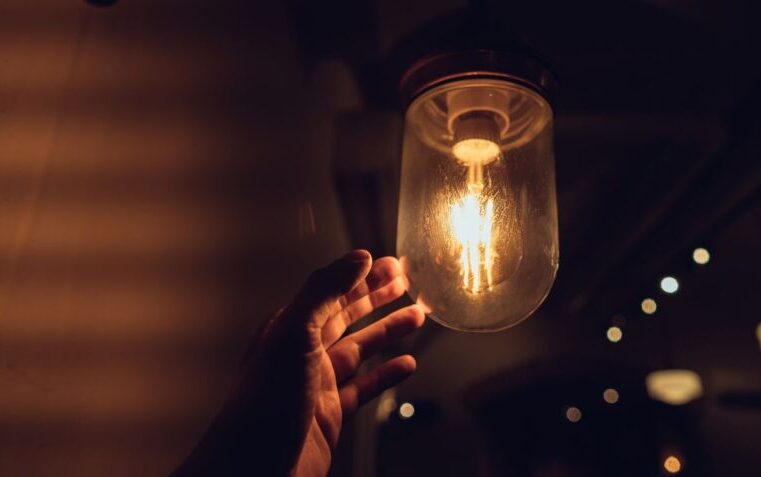 Confira quais bairros de Manaus ficarão sem energia nesta terça-feira (3)￼