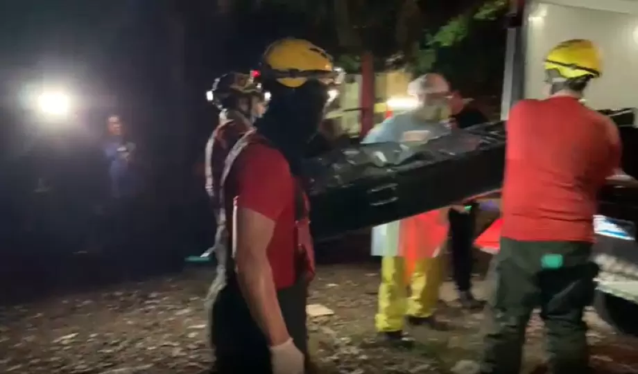 Em Manaus, moradores reclamam de mau cheiro e autoridades encontram cadáver em área de mata￼