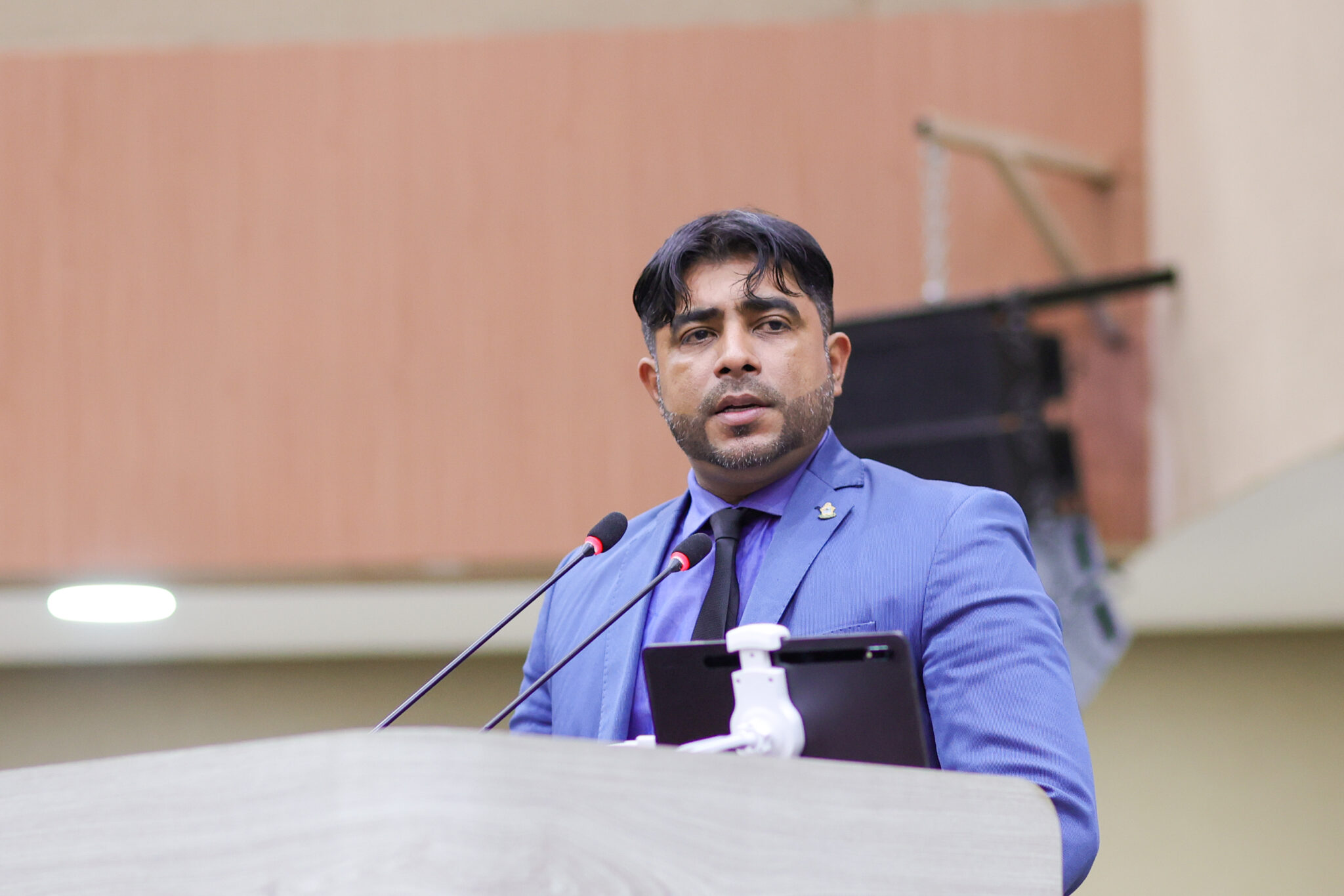 Vereador Dione Carvalho denuncia “ROLEZINHO” e pede por segurança nas ruas