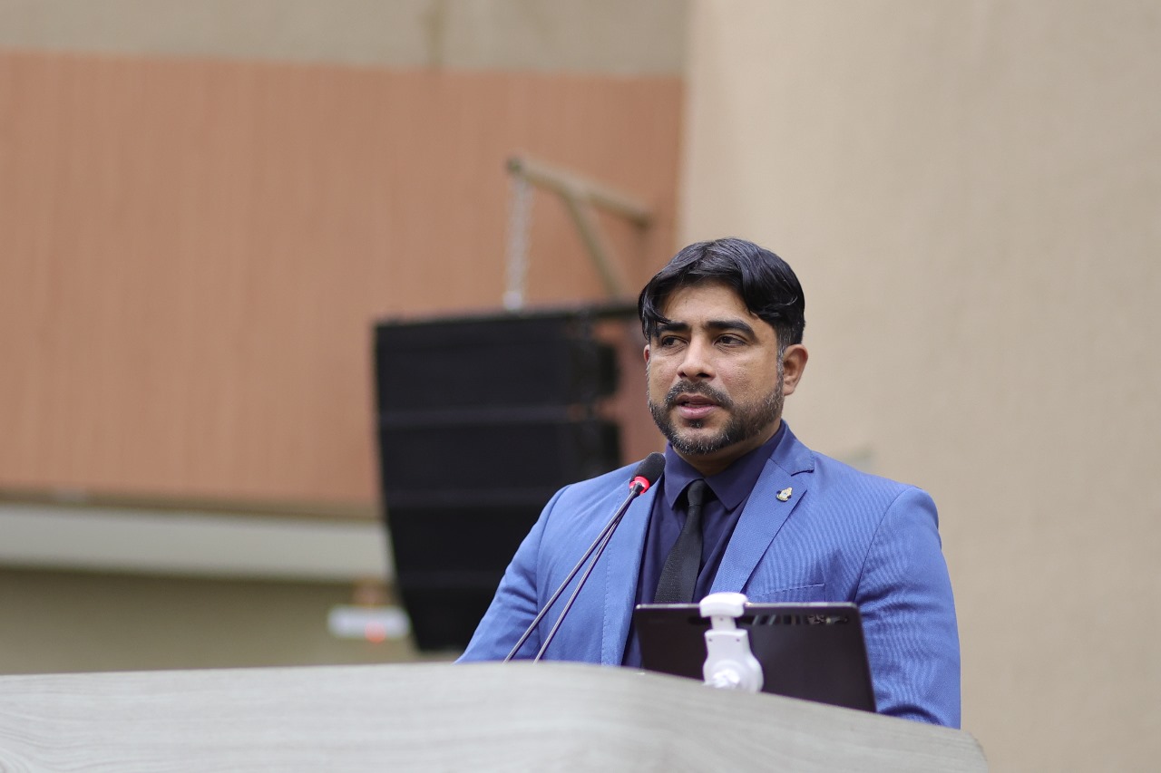 Vereador Dione Carvalho faz forte cobranças por melhorias na saúde pública do estado