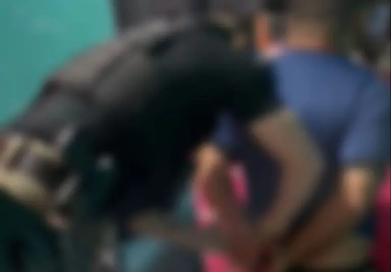 Motorista de condução escolar desvia a rota e estupra uma menina de 12 anos, em Manaus￼