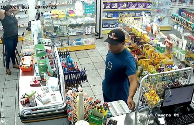 [Vídeo]: Suspeito assalta farmácia e leva joias de funcionárias na Zona Sul de Manaus￼