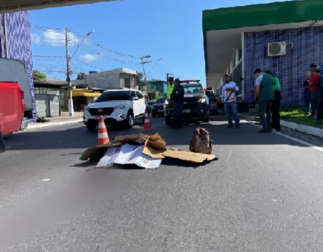 Idosa de 69 anos morre atropelada ao tentar atravessar Avenida Max Teixeira, em Manaus