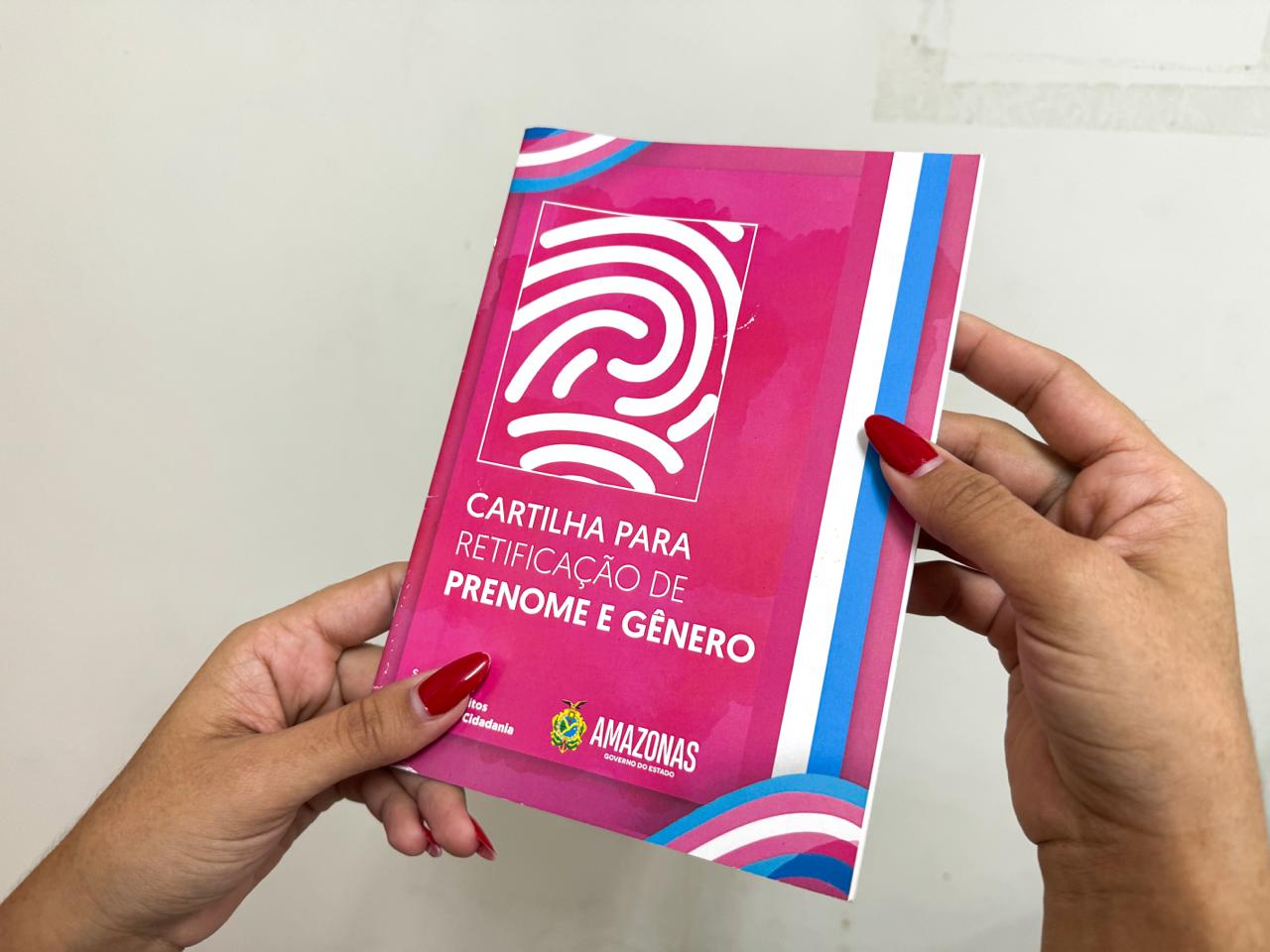 Dia Nacional da Visibilidade Tr4ns: Sejusc auxilia na retificação de nome de pessoas trans no estado