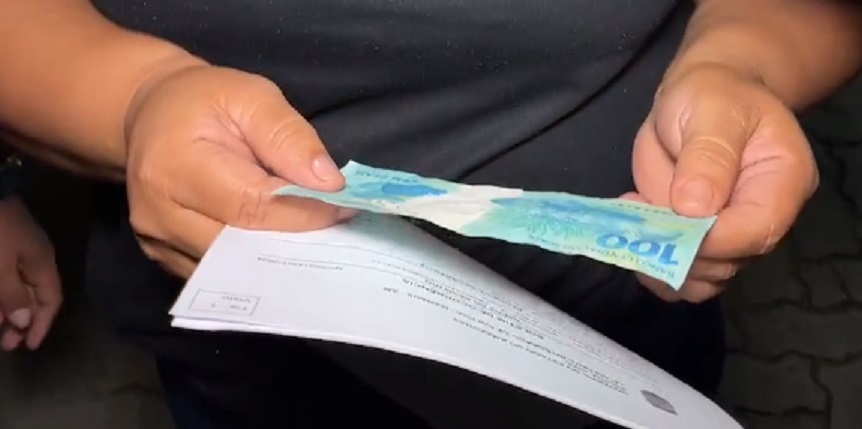 Mulher cai em golpe ao vender televisão e receber notas falsas em Manaus