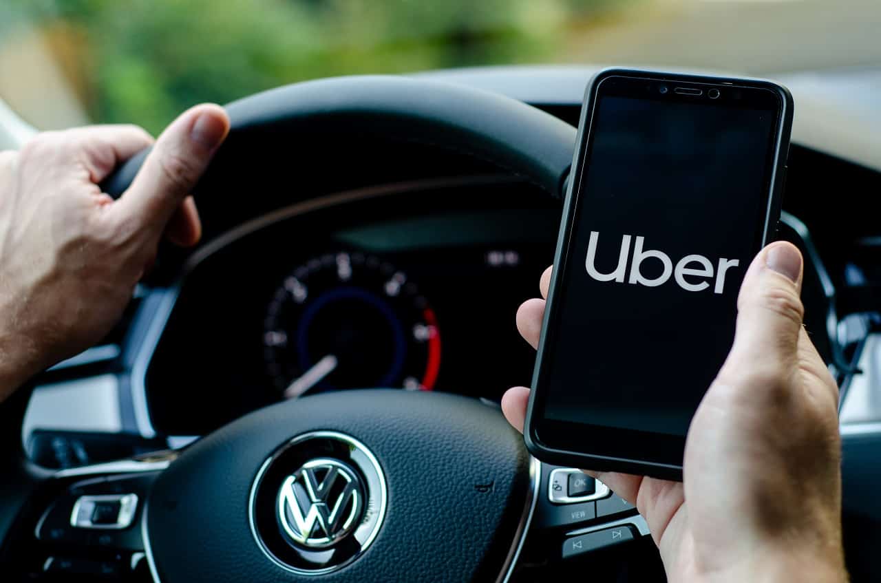 Uber: todas as corridas têm que ter ar-condicionado sem taxa extra￼