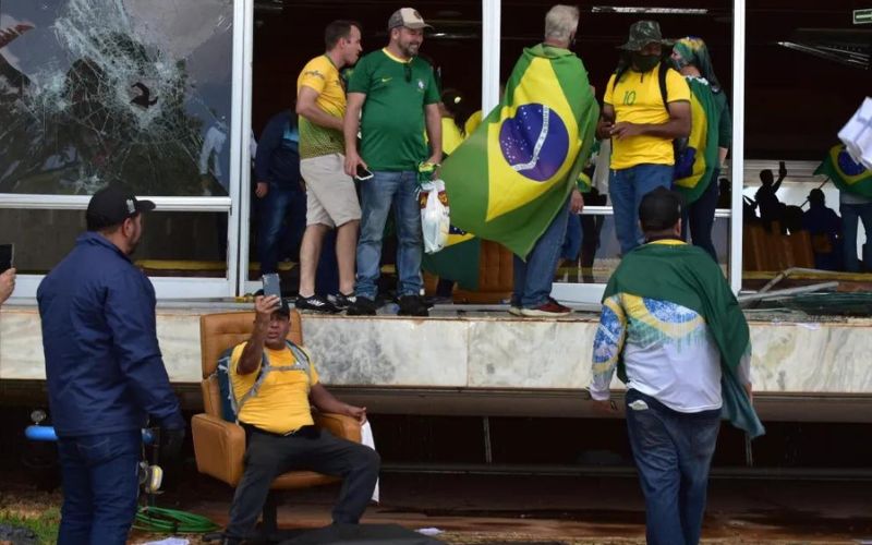 STF condena mais 29 réus pelos atos de 8/1