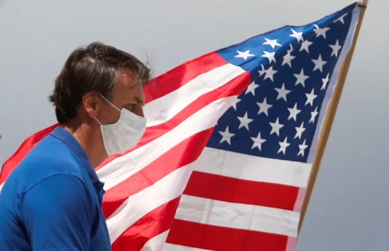 Polícia Federal investiga transferência de R$ 800 Mil de Bolsonaro para os Estados Unidos