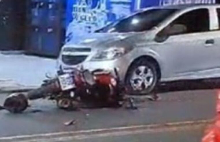 Mulher morre após acidente grave envolvendo micro-ônibus em Manaus