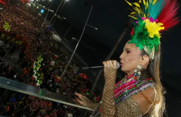 Ivete Sangalo chora e fala em despedida após série de problemas em carnaval