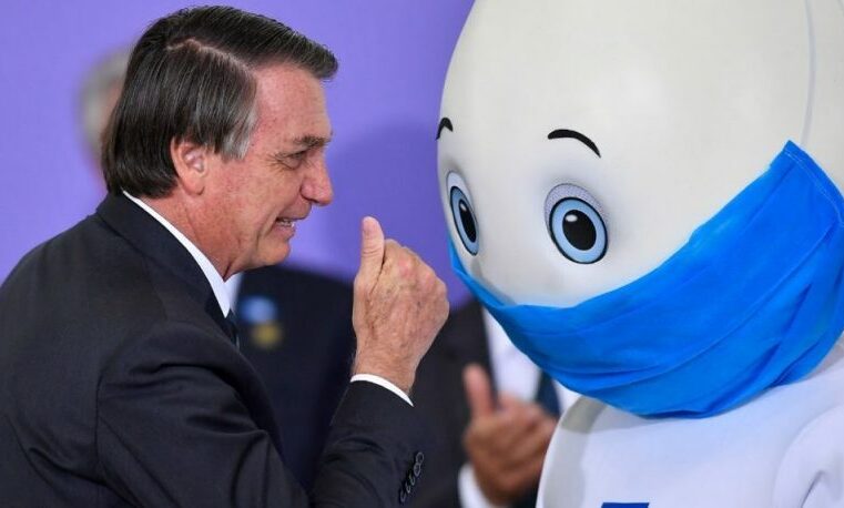 PF indicia Bolsonaro por fraude no cartão de vacina