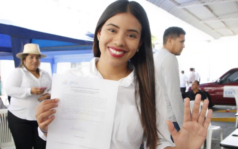 Prefeita de cidade do Equador é morta a tiros neste domingo (24)
