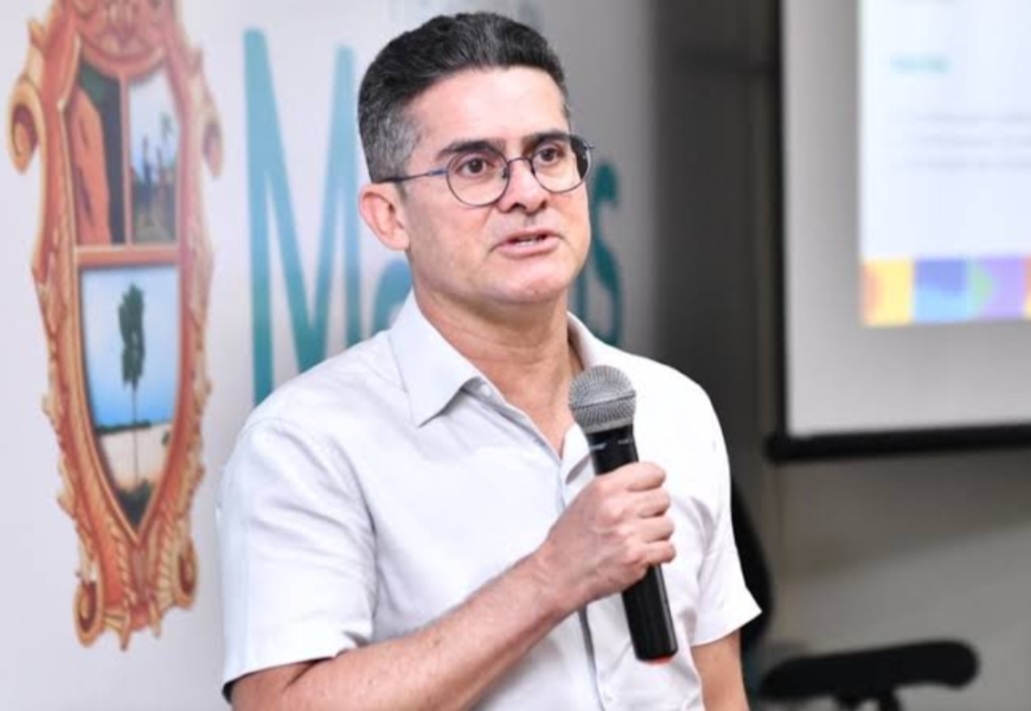 Prefeito David Almeida afirma que continua no Avante e não assinou ficha de filiação ao PL