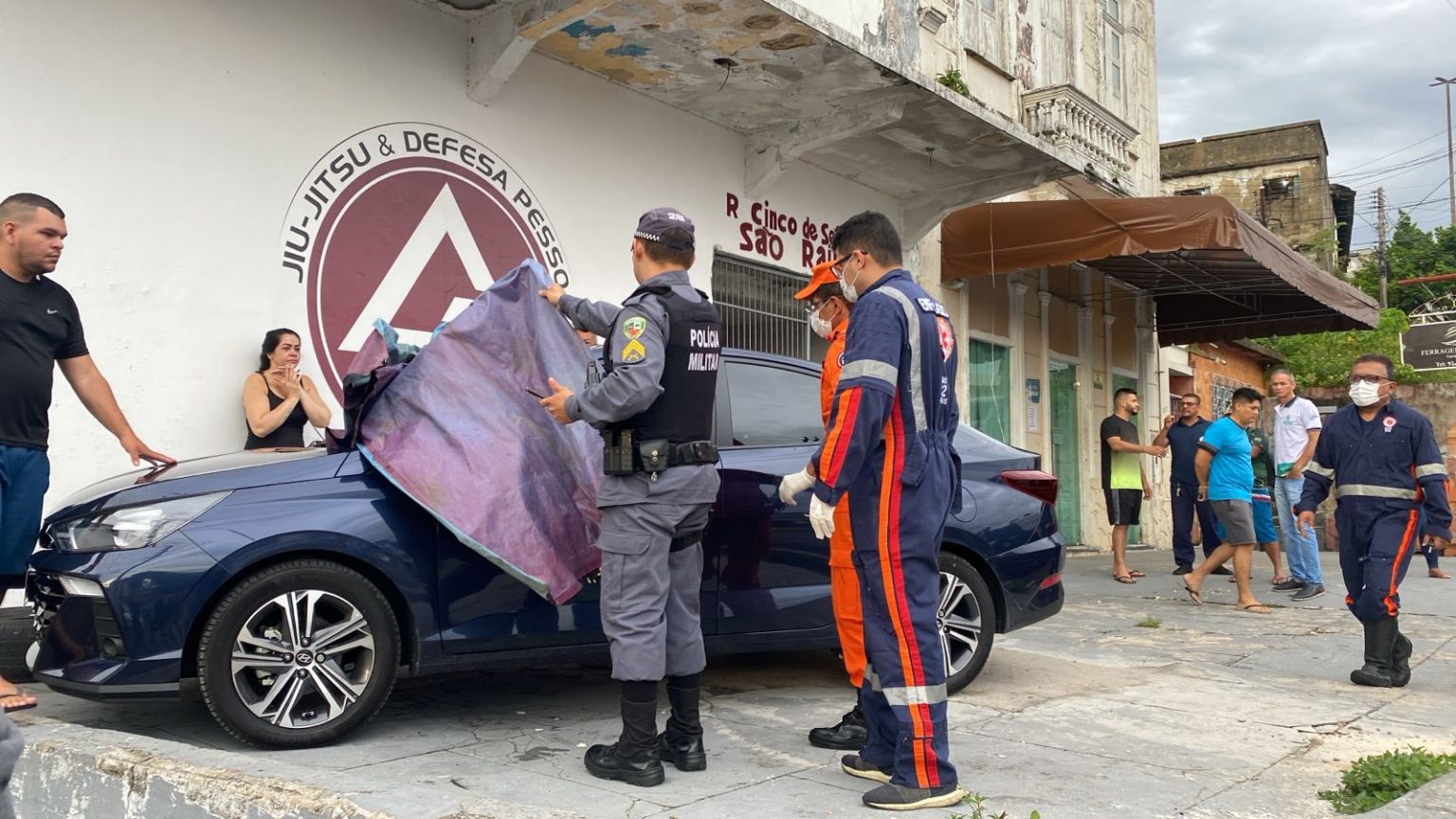 Professor de Jiu-jítsu é morto na frente de academia em Manaus