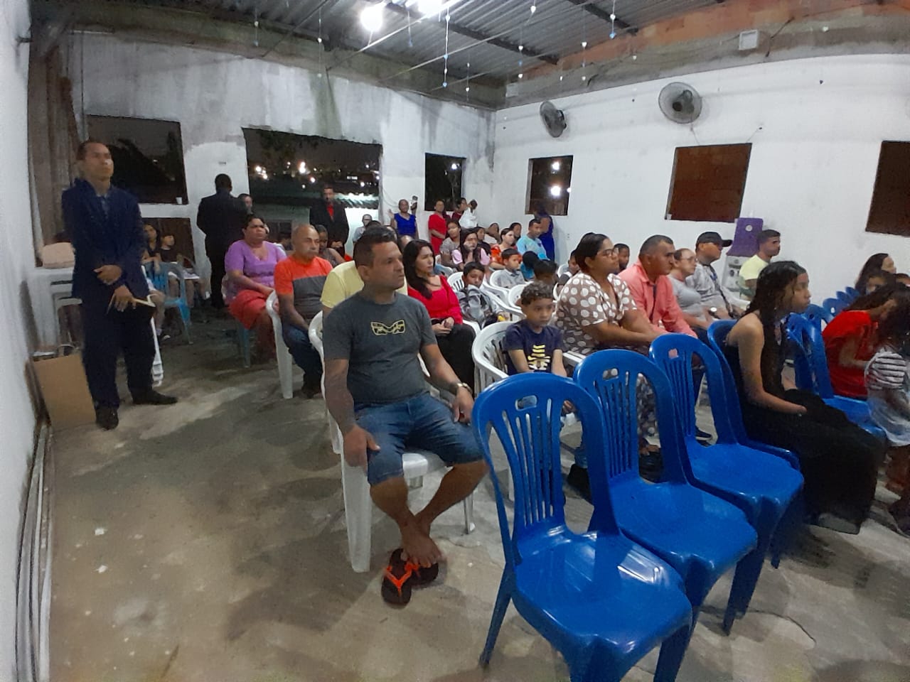 Vereador Dione Carvalho Ouve Reivindicações dos Moradores do Bairro Monte das Oliveiras