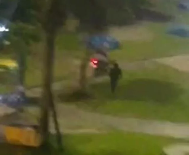 Vídeo mostra momento em que homem é assassin4do em praça de Manaus