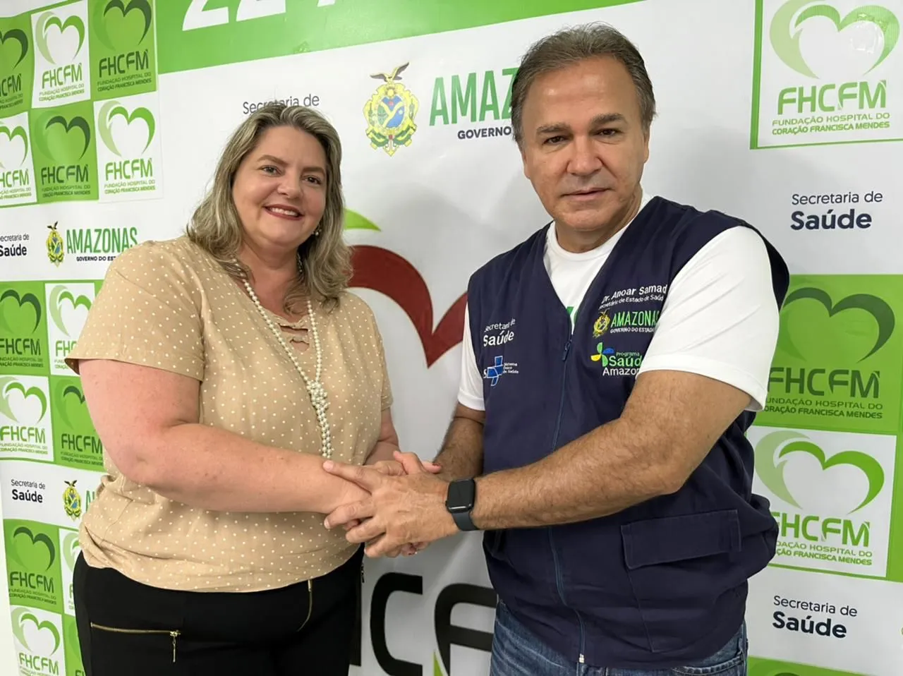 Governo do Amazonas confirma demissão do secretário Anoar Samad e anuncia Nayara Maksoud como nova titular da SES-AM