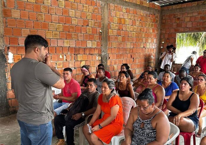 Vereador Dione Carvalho pede regularização fundiária para atender moradores da comunidade Sol Nascente