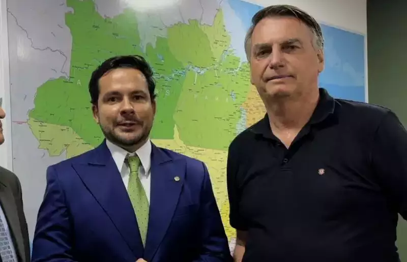 Bolsonaro virá a Manaus em maio lançar pré-candidatura de Alberto Neto a prefeito