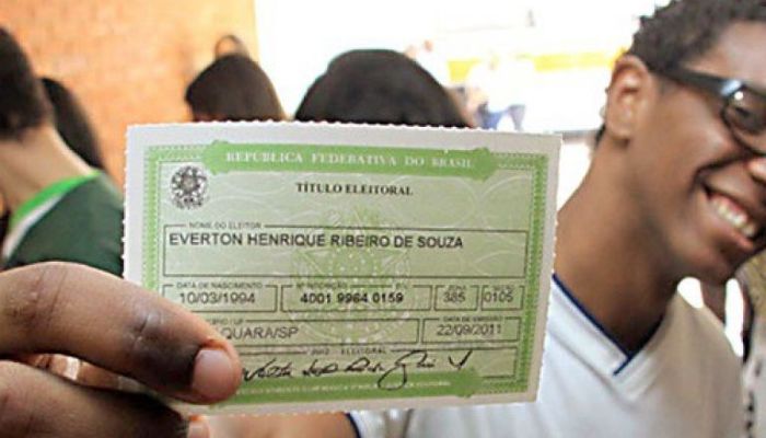 Hoje é último dia para regularizar ou transferir título de eleitor