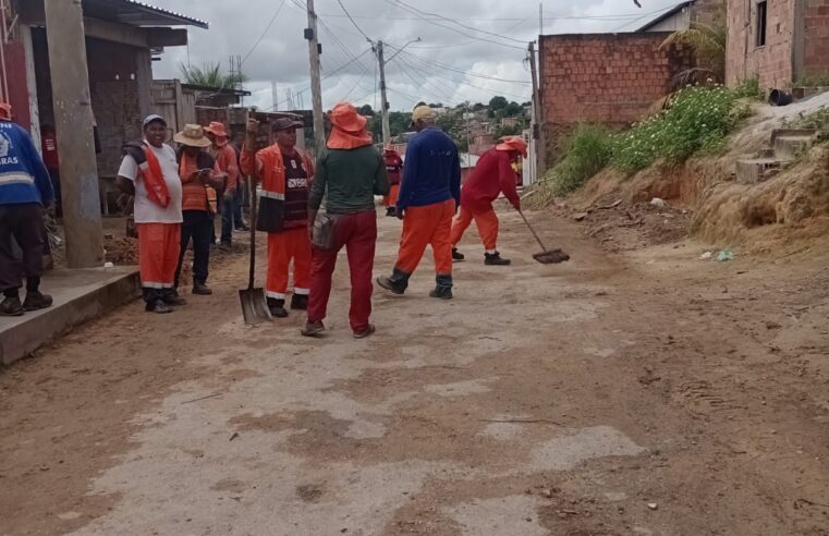 Vereador Dione Carvalho leva ação de infraestrutura a comunidade Sol Nascente, na zona Norte de Manaus