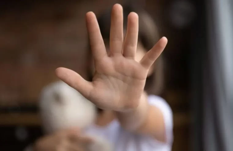 Governador do Tennessee, EUA, aprova pena de mort3 para crimes sexu@i$ contra crianças