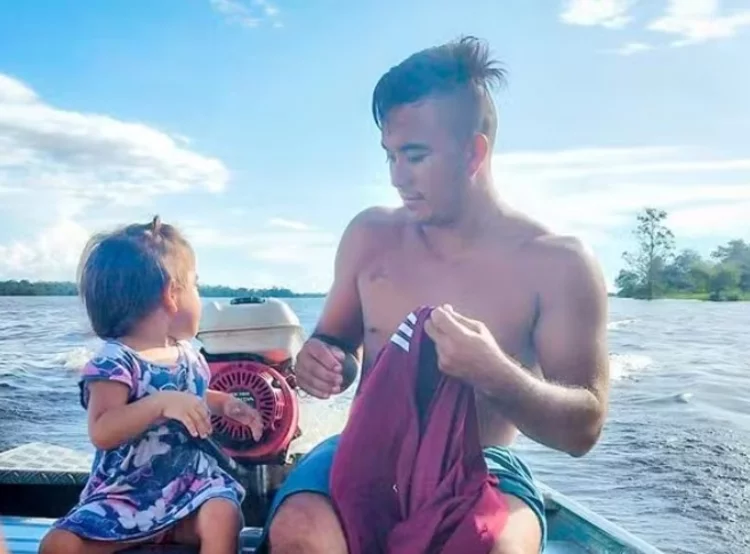 Homem e filha de dois anos desaparecem em naufrágio no Amazonas
