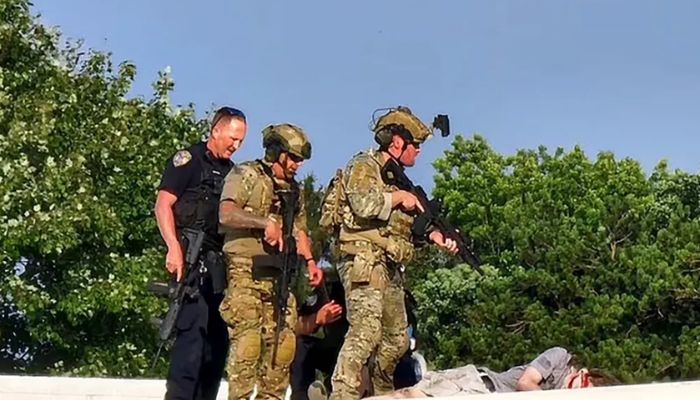 FBI identifica atirador que tentou assassinar Donald Trump