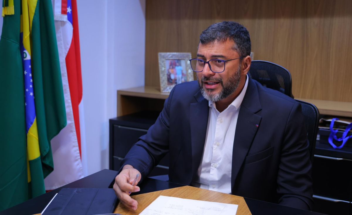 Wilson Lima anuncia adiantamento da primeira parcela do 13° salário para os dias 23 e 24 de julho