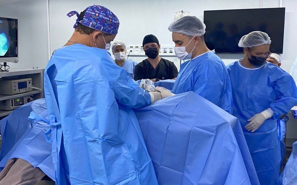 Fundação Hospital Adriano Jorge inova com técnica de enucleção prostática a laser em 12 cirurgias