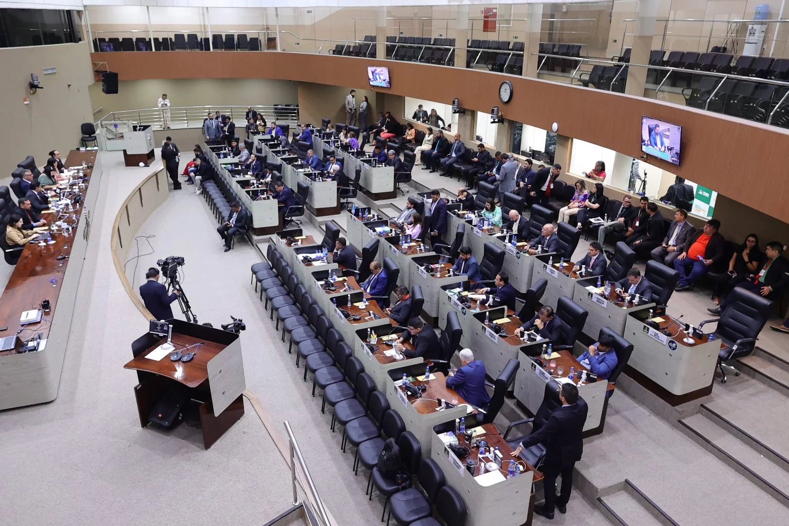 Vereadores da CMM registram aumento expressivo nos patrimônios; veja quem são os mais ricos e os mais pobres