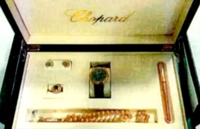 Defesa de Bolsonaro pede arquivamento do caso das joias sauditas