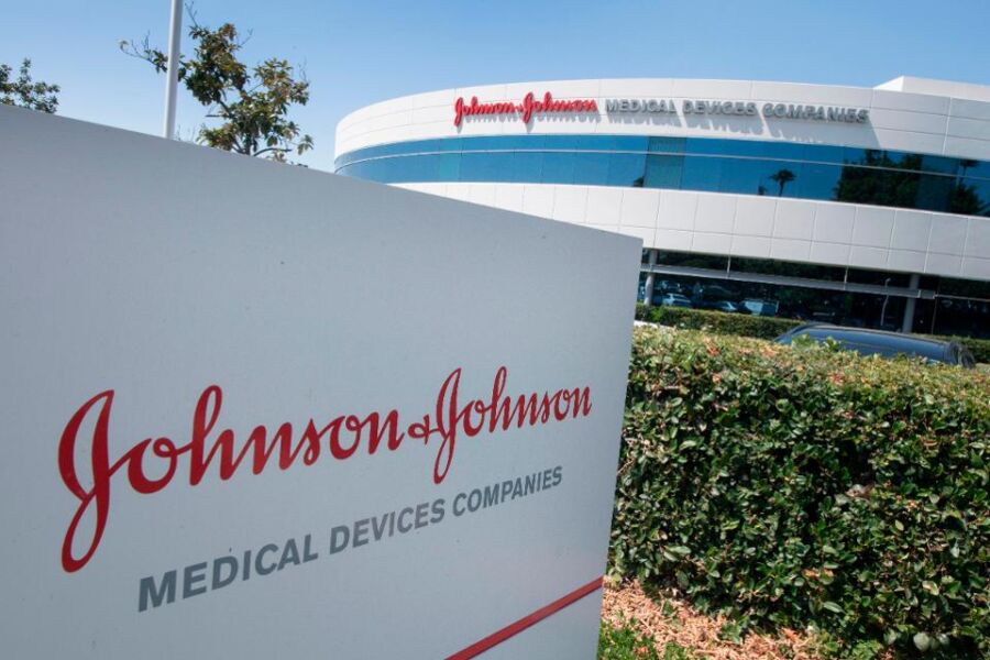 Pedido de falência da Johnson & Johnson é impulsionado por polêmica do talco para bebês