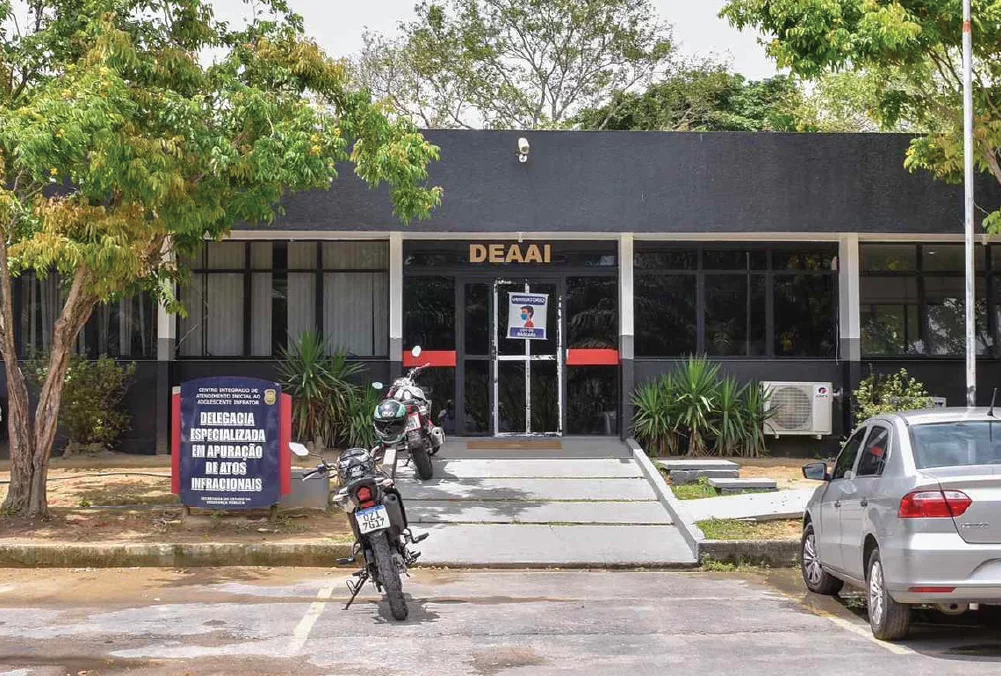 Adolescente de 13 anos é apreendido por est*pr@r menino de 8 em Manaus