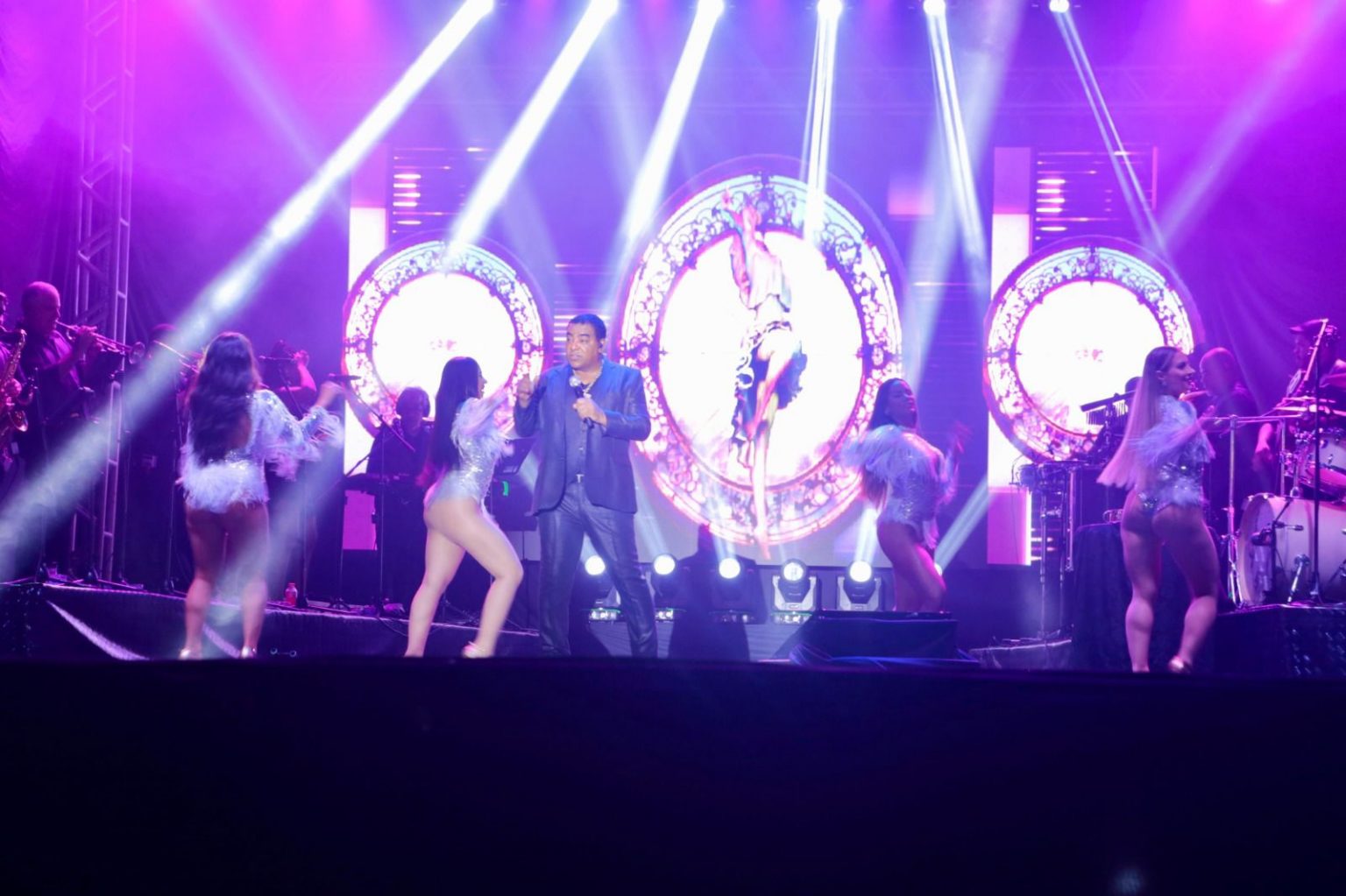 Programação da prefeitura com artistas locais e nacionais comemora os 355 anos de Manaus