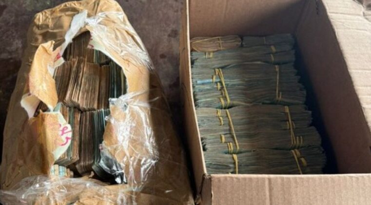 PF apreende malote de dinheiro com quase R$ 800 mil durante operação contra crimes eleitorais, em Manaus