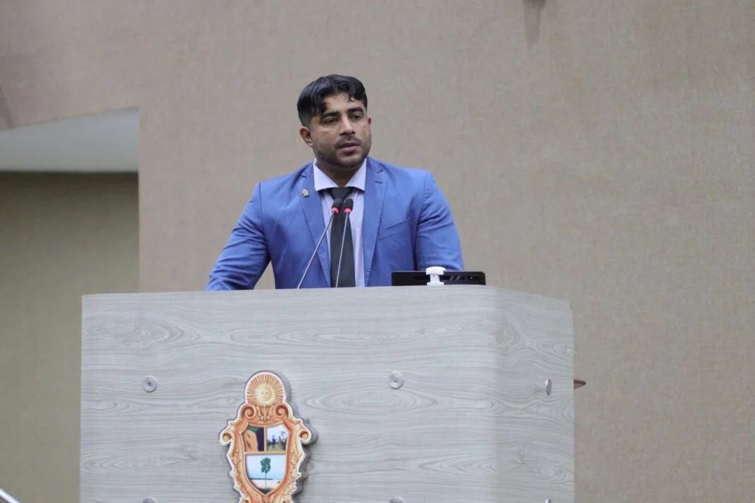 Vereador Dione Carvalho Alerta para Urgência no Tratamento de Crianças Cardiopatas em Manaus