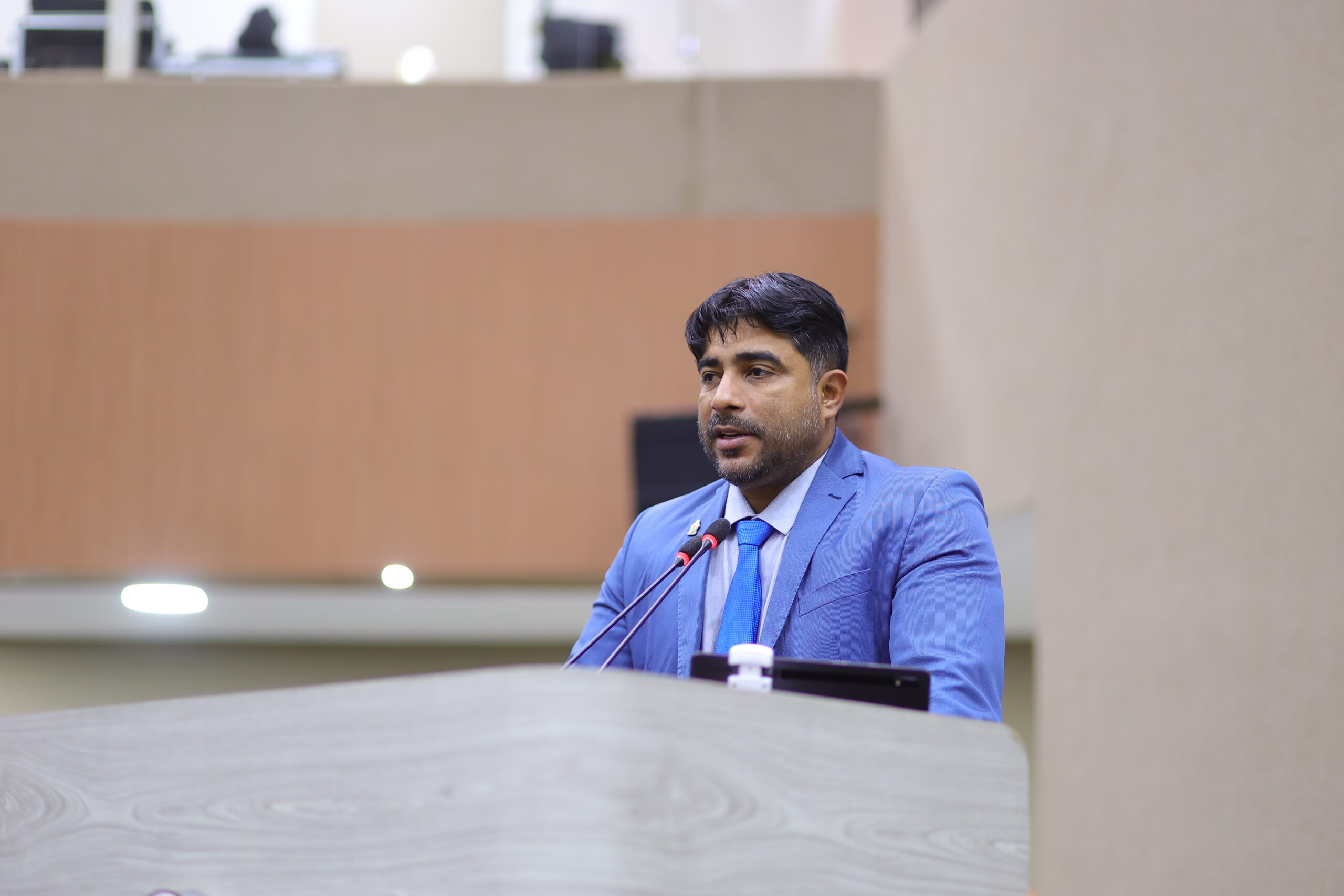 Vereador Dione Carvalho solicita força-tarefa para combater ocupações irregulares em Manaus