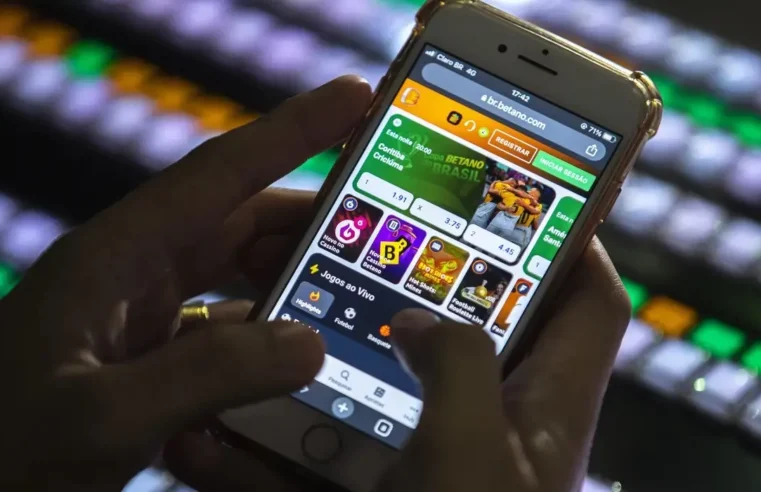 Ministro manda governo impedir uso de dinheiro do Bolsa Família em bets