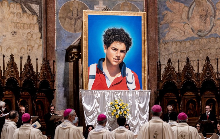 Papa Francisco anuncia canonização do primeiro santo influenciador para abril de 2025