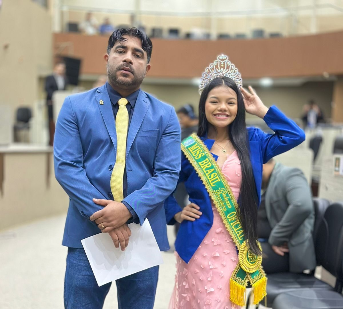 Vereador Dione Carvalho homenageia à Miss Brasil Beleza Brasileira 2024